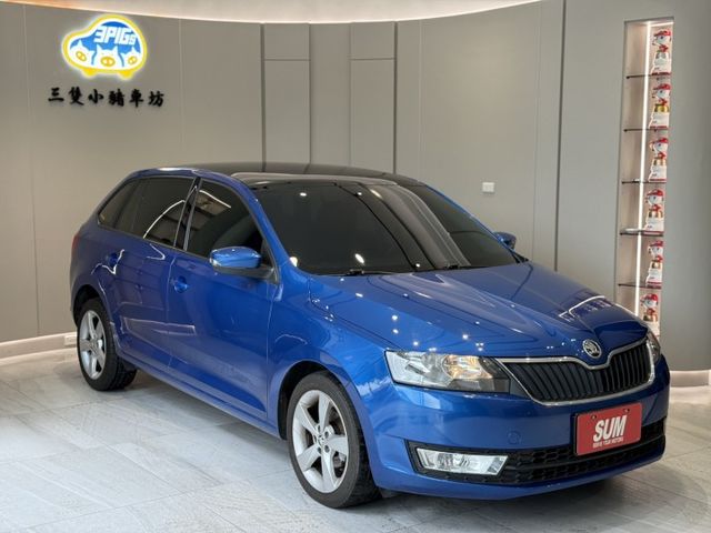 2017年型式 SKODA RAPID Spaceback 藍色 柴油1.4 認證車 里程保證 天窗 定速巡航 感應頭燈  第4張相片