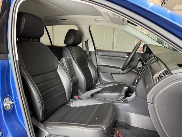 2017年型式 SKODA RAPID Spaceback 藍色 柴油1.4 認證車 里程保證 天窗 定速巡航 感應頭燈  第12張相片