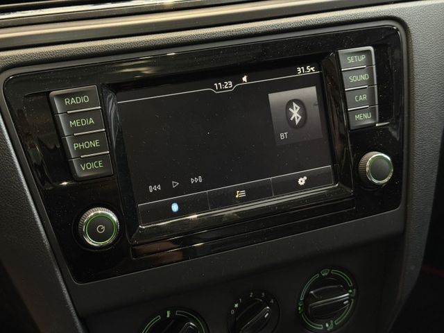 2017年型式 SKODA RAPID Spaceback 藍色 柴油1.4 認證車 里程保證 天窗 定速巡航 感應頭燈  第17張相片