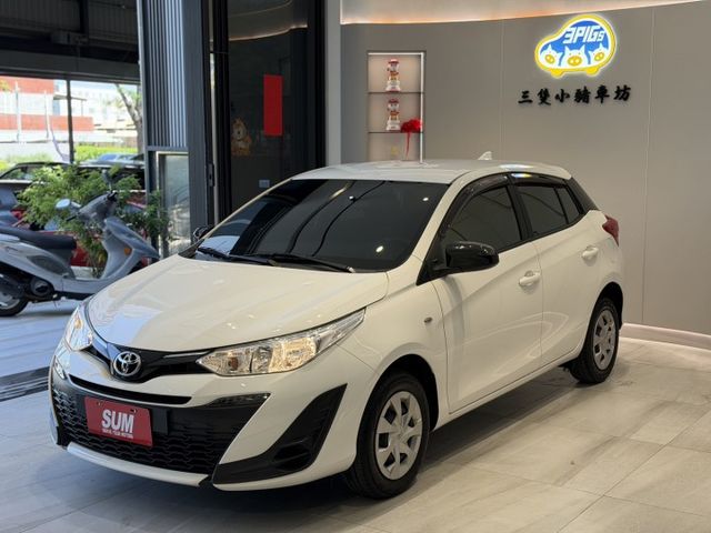 2022年 YARIS 里程僅3萬 原鈑件 兩年保固 實車實價 可貸款 歡迎試乘  第3張相片