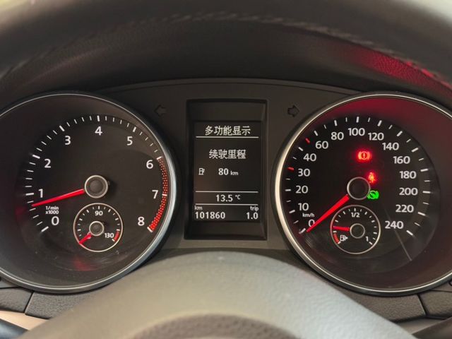 2010年 GOLF 1.4雙增壓 里程10萬  實車在店 可貸款 歡迎試乘  第5張相片