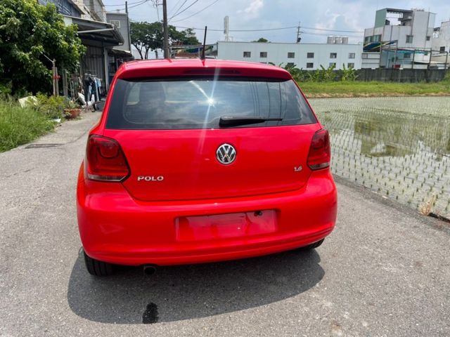 2011福斯 POLO 紅色 1.4 里程保證 實車實價 好車推薦 中央置杯架  第10張相片