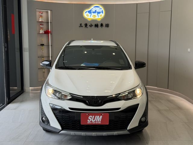 2019年 YARIS Cross Over 免鑰匙啟動 盲點 導航 倒車影像 認證車 有保固 實車實價 歡迎試乘  第1張相片