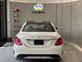2017年 C300 AMG 原鈑件 23P 環景 盲點 柏林 免鑰匙 雙電動椅 全景天窗 電尾門 實車實價 歡迎試乘  第2張縮圖