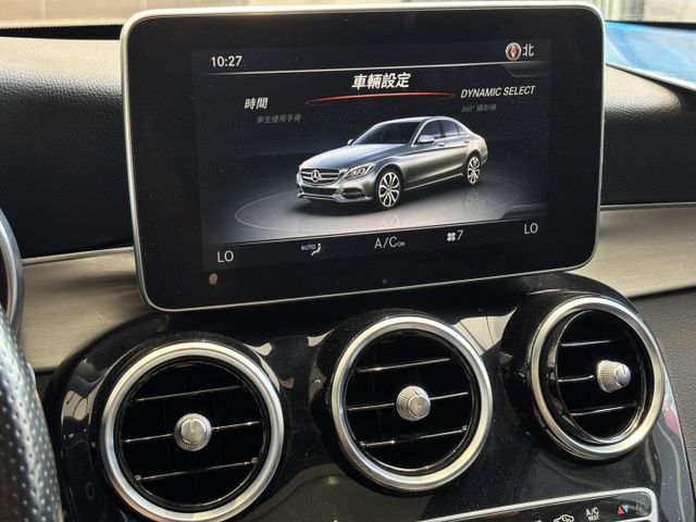 2017年 C300 AMG 原鈑件 23P 環景 盲點 柏林 免鑰匙 雙電動椅 全景天窗 電尾門 實車實價 歡迎試乘  第19張相片