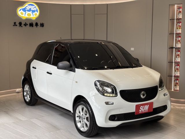 2015年出廠 ForFour  1.0L 認證車 實車實價 已改安卓機 倒車影像 實車實價 歡迎試乘  第4張相片
