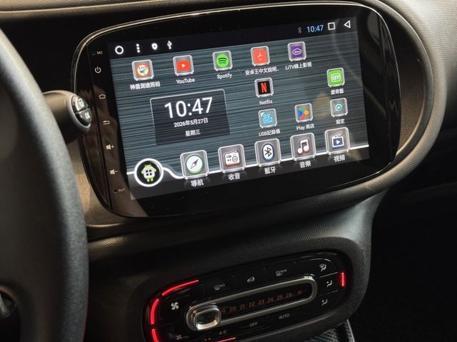 2015年出廠 ForFour  1.0L 認證車 實車實價 已改安卓機 倒車影像 實車實價 歡迎試乘  第16張相片
