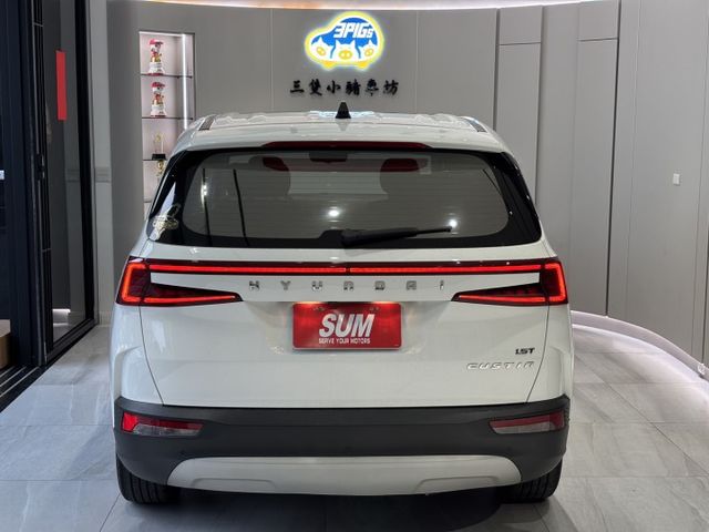 2023年出廠 GLT-B規 雙天窗 四座通風椅 雙電滑門 電尾門 環景 盲點 實車實價 可貸款 歡迎試乘  第2張相片