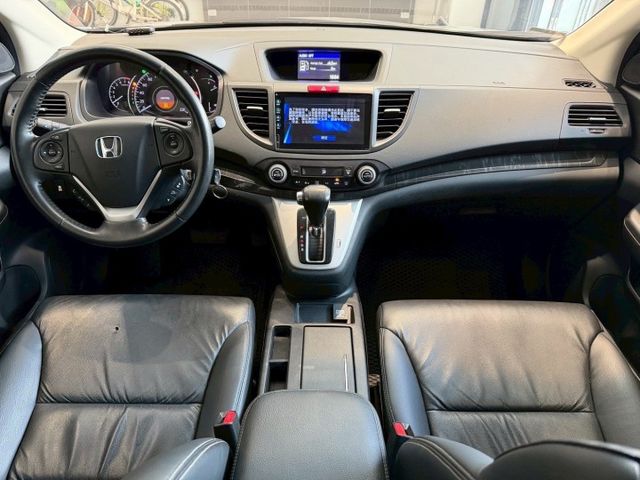 2014年出廠 GS300h 頂級版 天窗 盲點 通風椅 抬顯 認證車 實車實價 可貸款 歡迎試乘  第9張相片