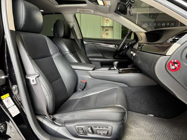2014年出廠 GS300h 頂級版 天窗 盲點 通風椅 抬顯 認證車 實車實價 可貸款 歡迎試乘  第11張相片