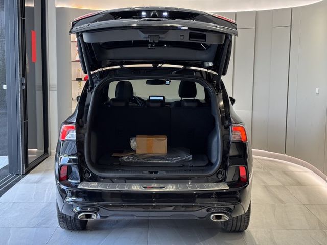 2022年出廠 KUGA 2.0 AWD 全景天窗 環景 跟車 盲點 認證車 實車實價 歡迎試乘  第7張相片