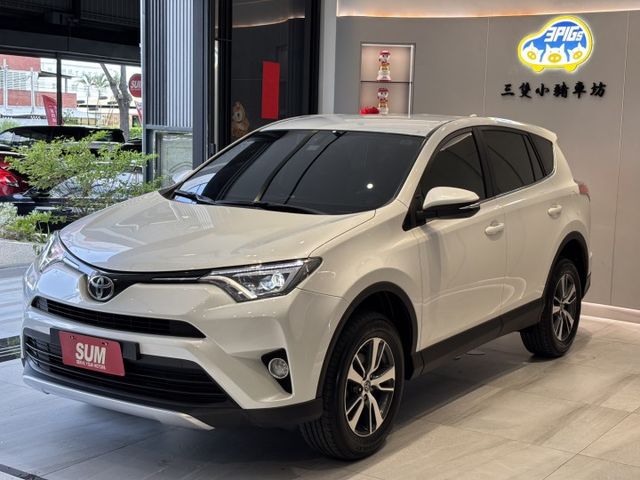 2016年出廠 RAV4 豪華版 里程10萬 認證車 實車實價 可貸款 歡迎試乘  第2張相片