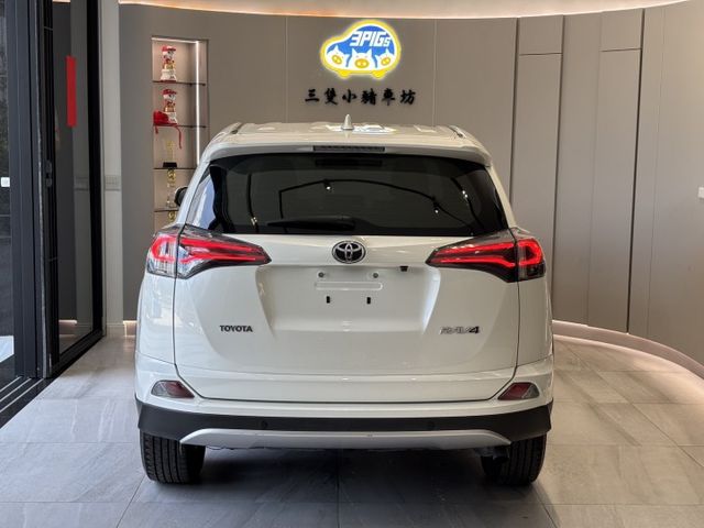 2016年出廠 RAV4 豪華版 里程10萬 認證車 實車實價 可貸款 歡迎試乘  第7張相片