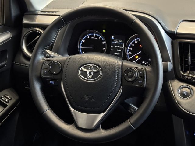 2016年出廠 RAV4 豪華版 里程10萬 認證車 實車實價 可貸款 歡迎試乘  第9張相片