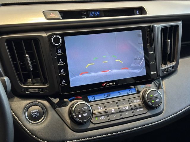 2016年出廠 RAV4 豪華版 里程10萬 認證車 實車實價 可貸款 歡迎試乘  第16張相片