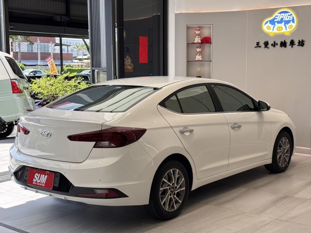 2020年 ELANTRA 豪華版 跟車 車偏 盲點 倒車影像 認證車 實車實價 歡迎試乘  第6張相片
