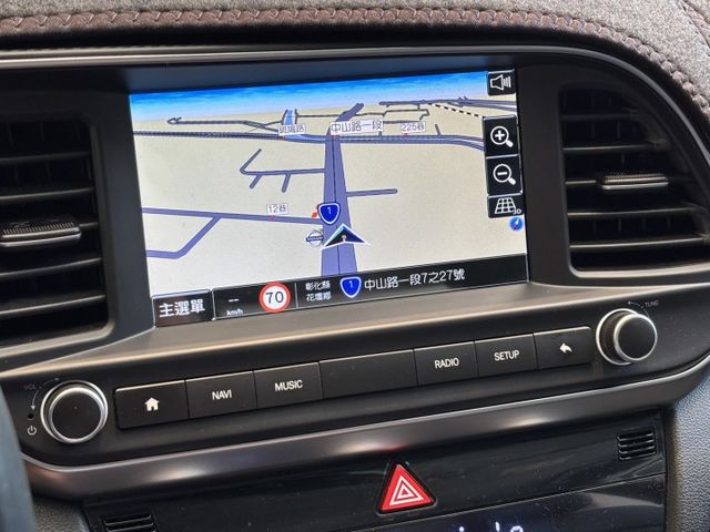 2020年 ELANTRA 豪華版 跟車 車偏 盲點 倒車影像 認證車 實車實價 歡迎試乘  第16張相片