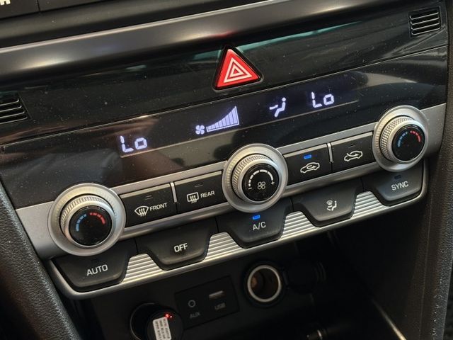 2020年 ELANTRA 豪華版 跟車 車偏 盲點 倒車影像 認證車 實車實價 歡迎試乘  第19張相片