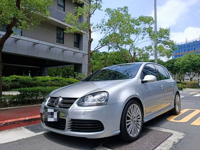 汽車圖片 1張相片中古車 06年福斯golf R32 一手 Vw 福斯 Golf 台北市 Findcar 找車網