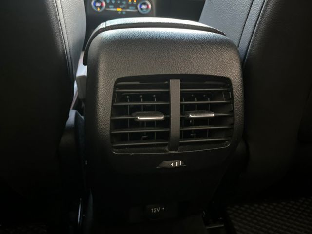 2019 Ford Focus 5D ST-Line  一手車   全速域輔助系統  第11張相片