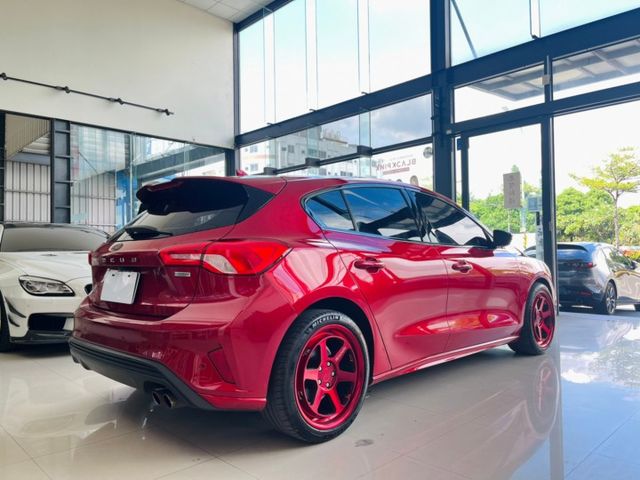 2019 Ford Focus 5D ST-Line  一手車   全速域輔助系統  第20張相片