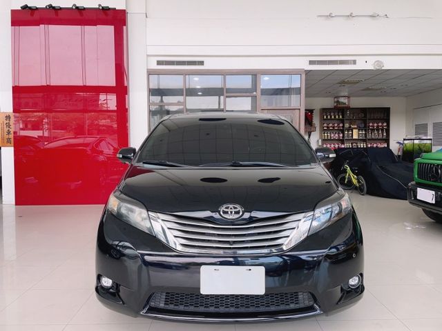 2015 Toyota 美規 Sienna LE 八人座  第2張相片