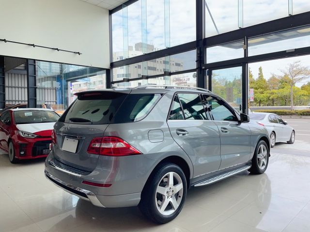 2015 M-Benz M-Class ML400 4MATIC 總代理 里程僅跑七萬八  第20張相片