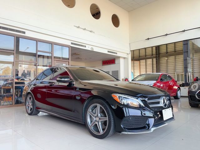 2015 M-Benz C-Class Sedan W205 C300  柏林之音 電熱椅  第1張相片
