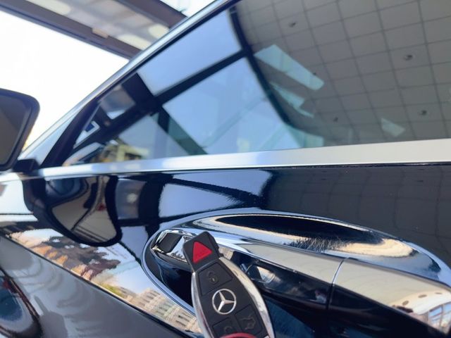 2015 M-Benz C-Class Sedan W205 C300  柏林之音 電熱椅  第10張相片