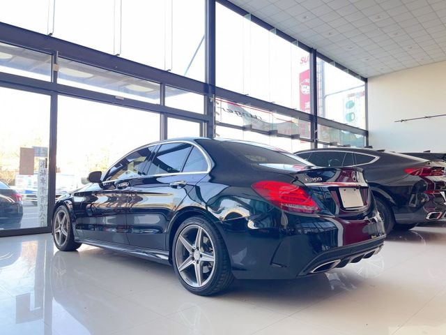 2015 M-Benz C-Class Sedan W205 C300  柏林之音 電熱椅  第18張相片