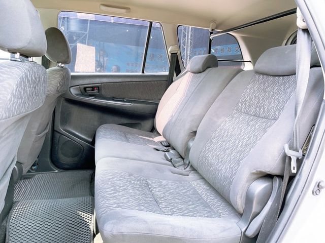 2014 Toyota Innova 2.0 認證車 里程僅跑九萬八  第10張相片