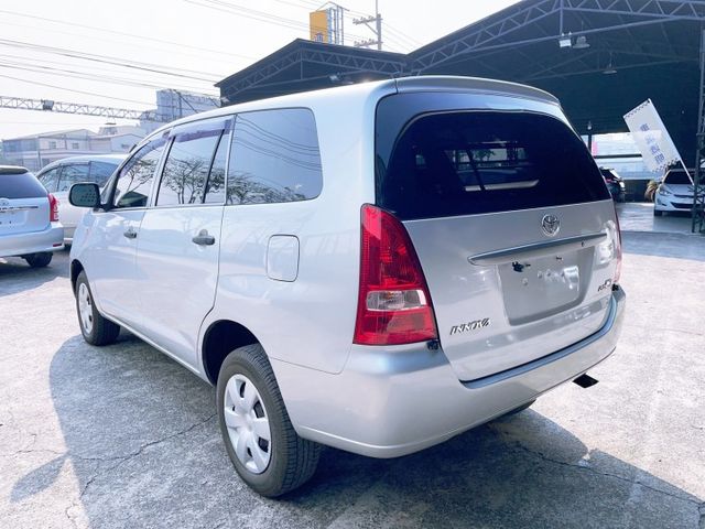 2014 Toyota Innova 2.0 認證車 里程僅跑九萬八  第12張相片