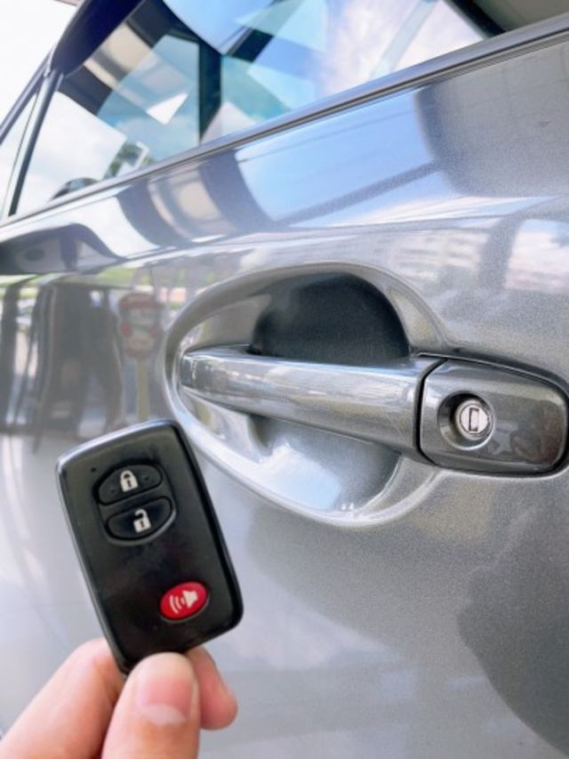2012 Toyota Wish 2.0 E-Hi 七人座 IKEY 定速 後座影音  第5張相片