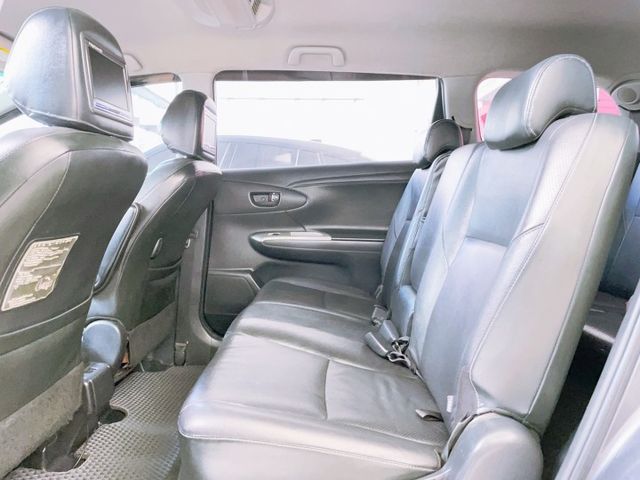 2012 Toyota Wish 2.0 E-Hi 七人座 IKEY 定速 後座影音  第13張相片