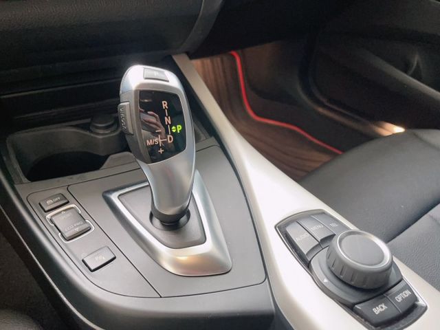 2015 BMW 118i 小改款 原廠保養 超低里程僅跑五萬三 LED頭燈  第11張相片