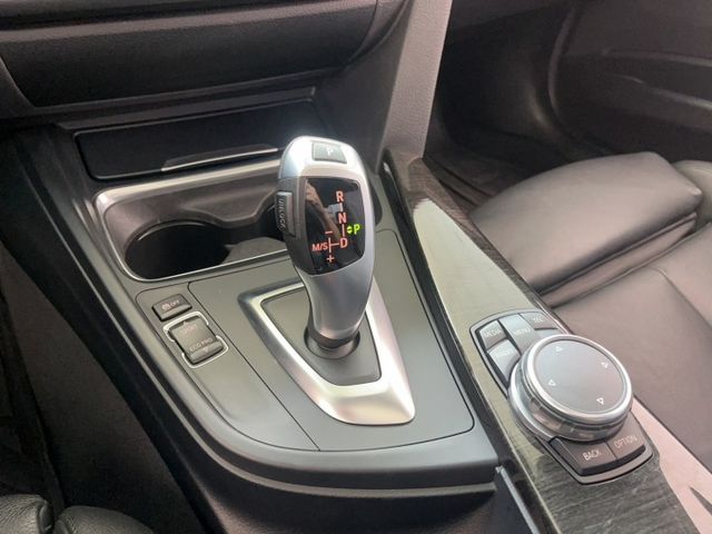 2015 BMW 328i M Sport 滿滿配備，超低里程僅跑九萬五  第8張相片