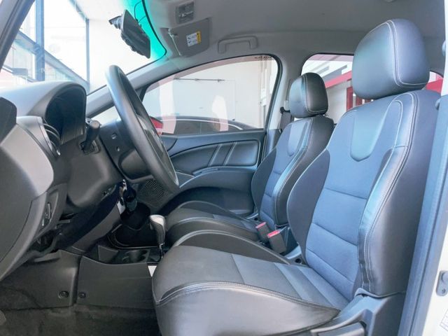 2019 Mitsubishi Colt Plus 尊貴型 認證車 超低里程僅跑四萬四  第6張相片