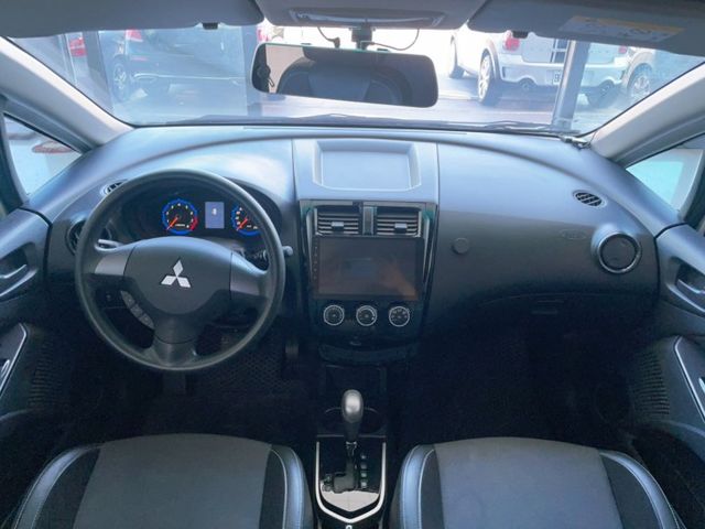 2019 Mitsubishi Colt Plus 尊貴型 認證車 超低里程僅跑四萬四  第10張相片