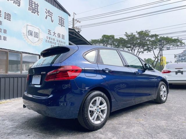 2015 BMW 218i Active Tourer 認證車 里程僅跑九萬一  第17張相片