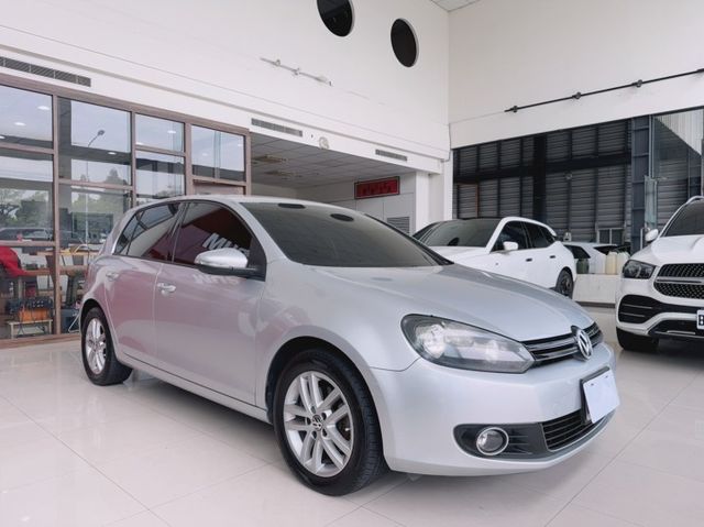 2011 Volkswagen Golf 2.0 TDI  第1張相片