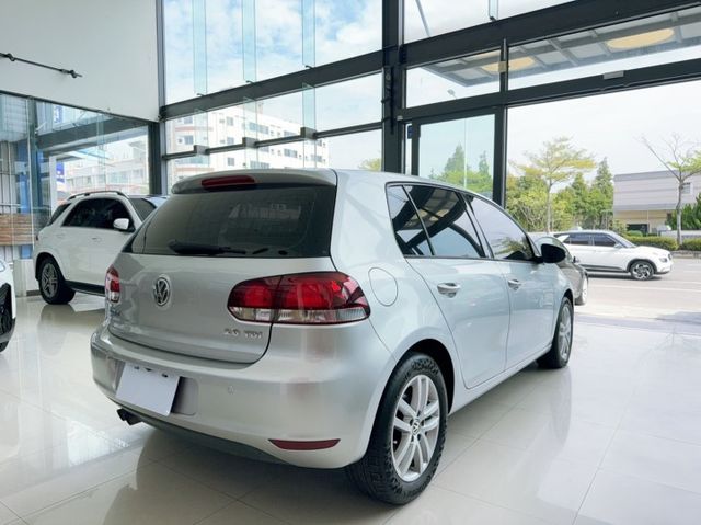 2011 Volkswagen Golf 2.0 TDI  第14張相片