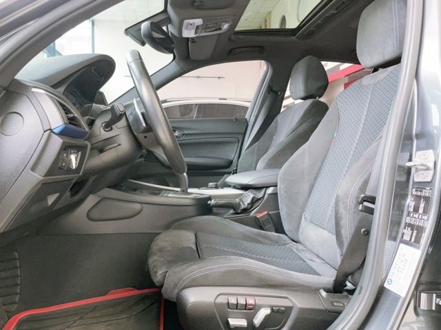 2015 / 16 年式 BMW 小改款 125i M Sport 原廠保養 超低里程僅跑五萬六  第6張相片