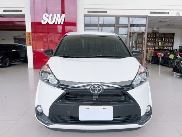 2019 Toyota Sienta 7人座豪華＋ 原廠保養 IKEY 盲點 超低里程僅跑一萬九  第2張相片