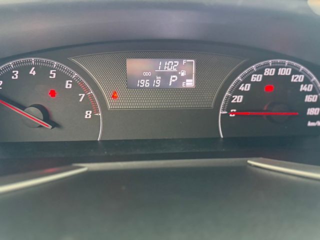 2019 Toyota Sienta 7人座豪華＋ 原廠保養 IKEY 盲點 超低里程僅跑一萬九  第5張相片