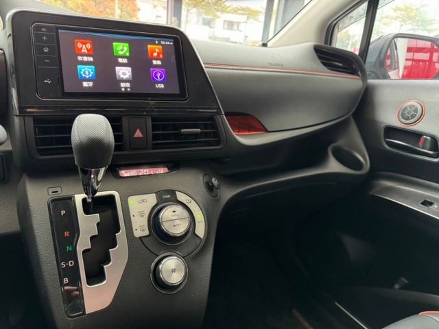 2019 Toyota Sienta 7人座豪華＋ 原廠保養 IKEY 盲點 超低里程僅跑一萬九  第9張相片
