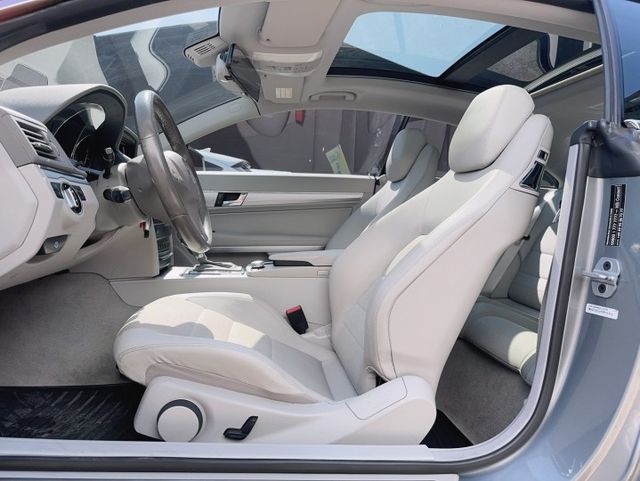 2011 M-Benz E-Class Coupe E250 CGI 認證車 原廠保養 里程僅跑九萬四  第9張相片