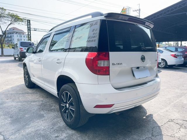 2016 Skoda Yeti 1.2 TSI  里程僅跑九萬二  第14張相片