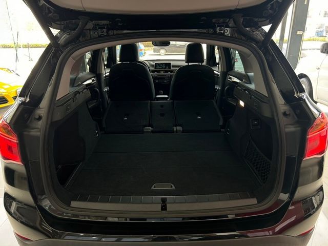 2019 BMW X1 sDrive20i領航版 總代理 原廠保養 里程僅跑八萬四 全景天窗 5AS CarPlay  第17張相片