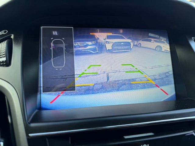 2014 Ford Focus 5D 1.6汽油時尚型 藍牙通訊 定速 循跡防滑  第7張相片