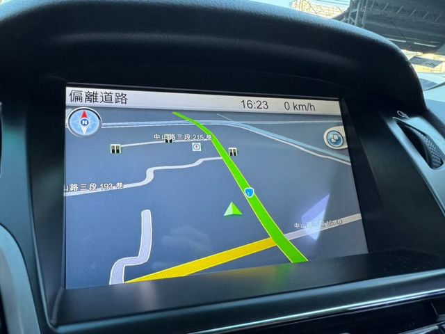 2014 Ford Focus 5D 1.6汽油時尚型 藍牙通訊 定速 循跡防滑  第8張相片
